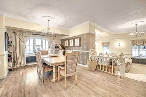 Dining Room- click for photo gallery